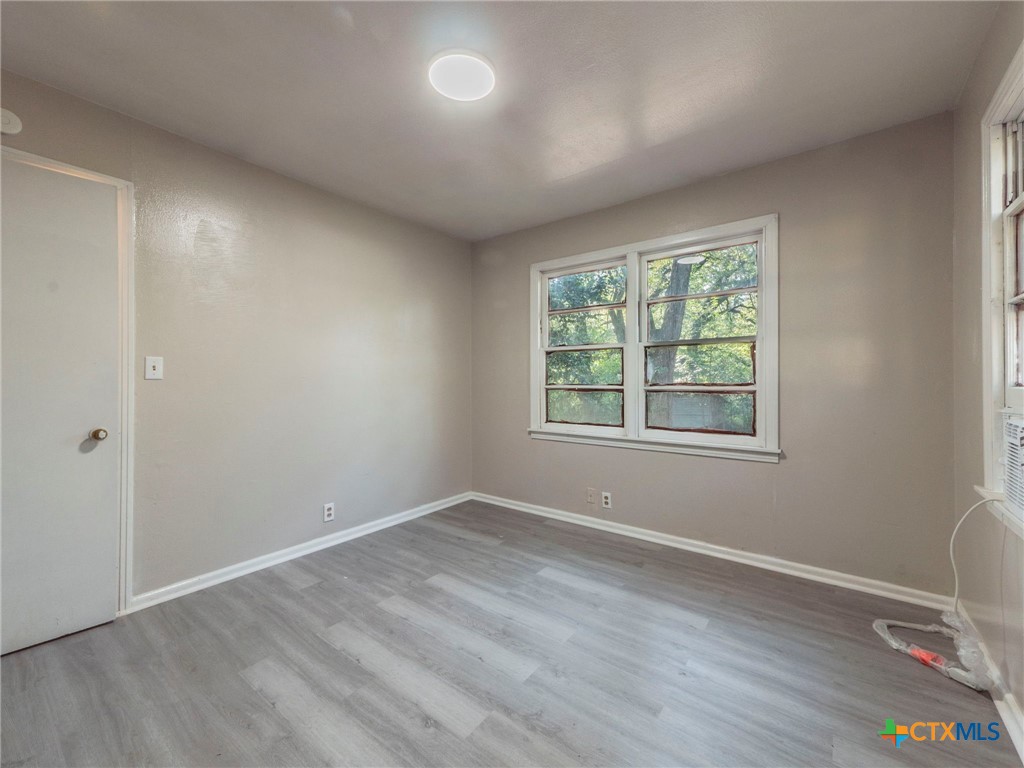 574 Oaklawn Drive Property Photo 18