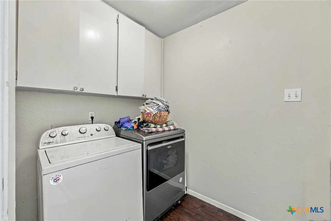 310 Park Village Lane Property Photo 7