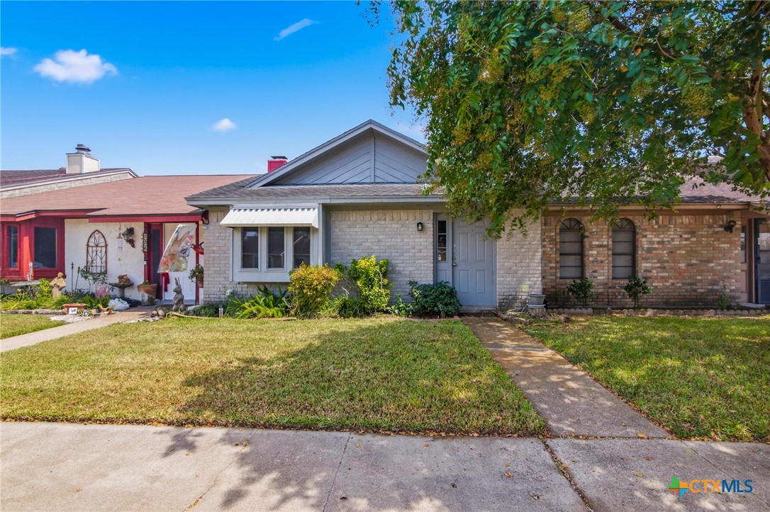 208 Versailles Street Property Photo 1