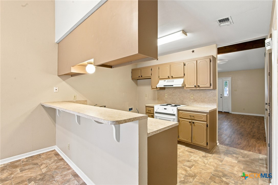 208 Versailles Street Property Photo 13