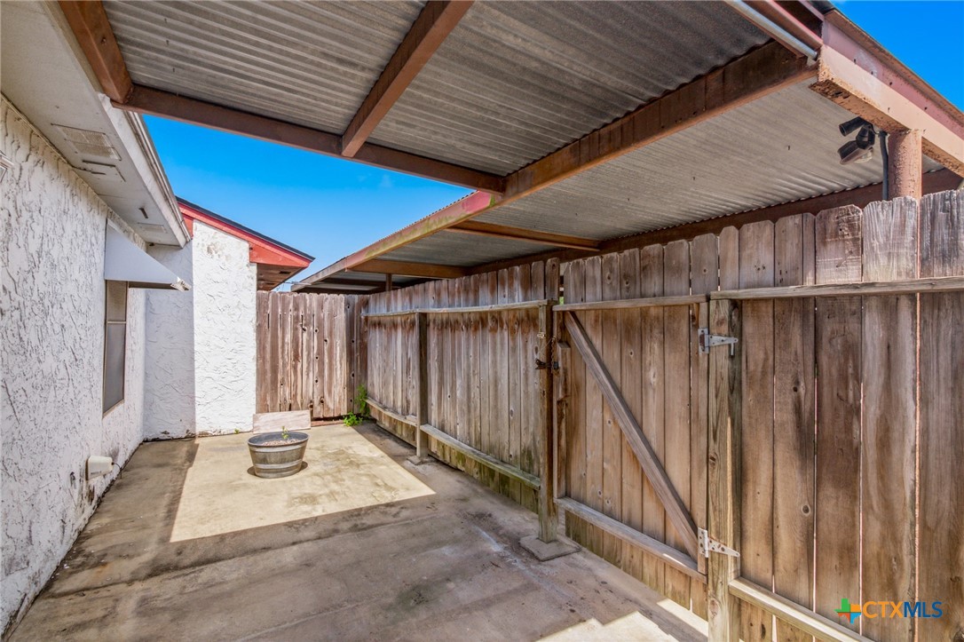 208 Versailles Street Property Photo 25