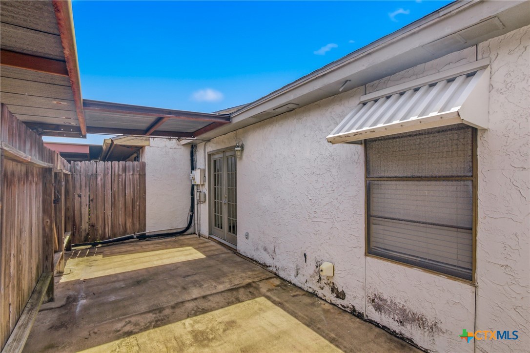 208 Versailles Street Property Photo 28
