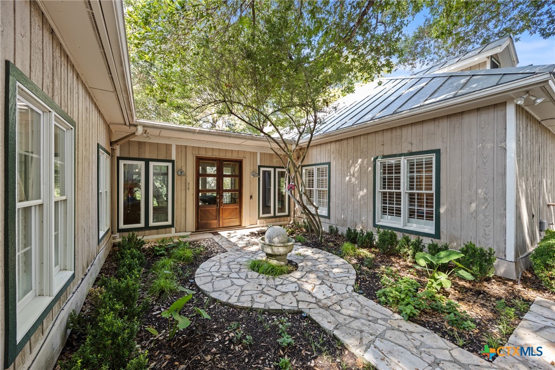 70 Guada Coma Property Photo 3
