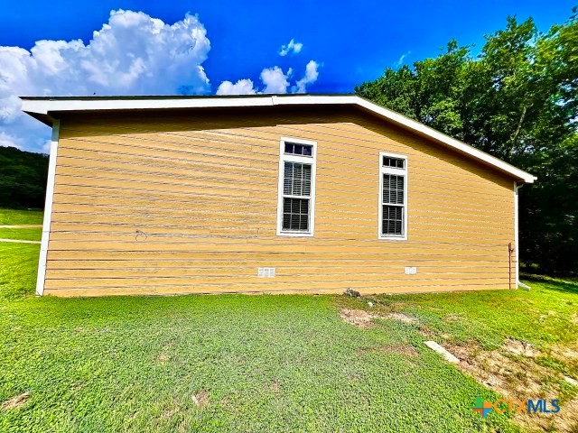 614 County Road 3220 Property Photo 4