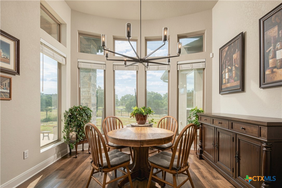 292 Canyon Glade Property Photo 12