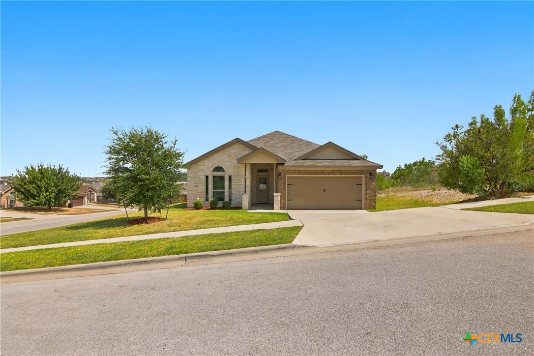 6212 New Castle Drive Property Photo 4