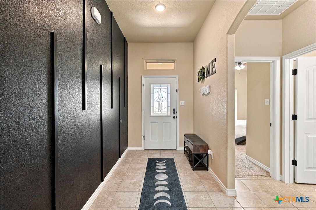 6212 New Castle Drive Property Photo 6