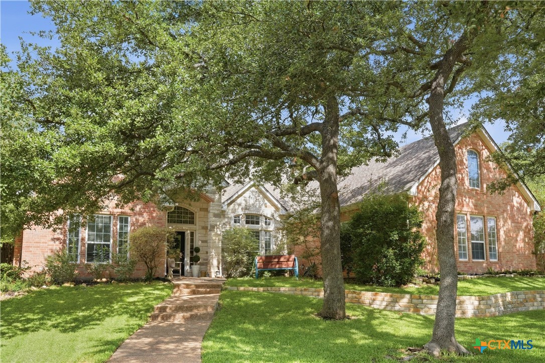 385 Green Park Drive Property Photo 1