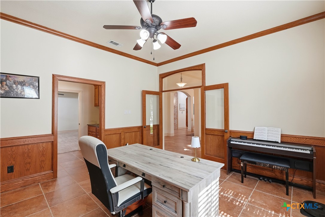 385 Green Park Drive Property Photo 12