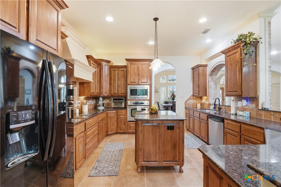 385 Green Park Drive Property Photo 19