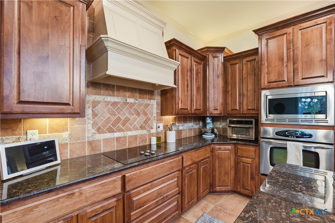 385 Green Park Drive Property Photo 20