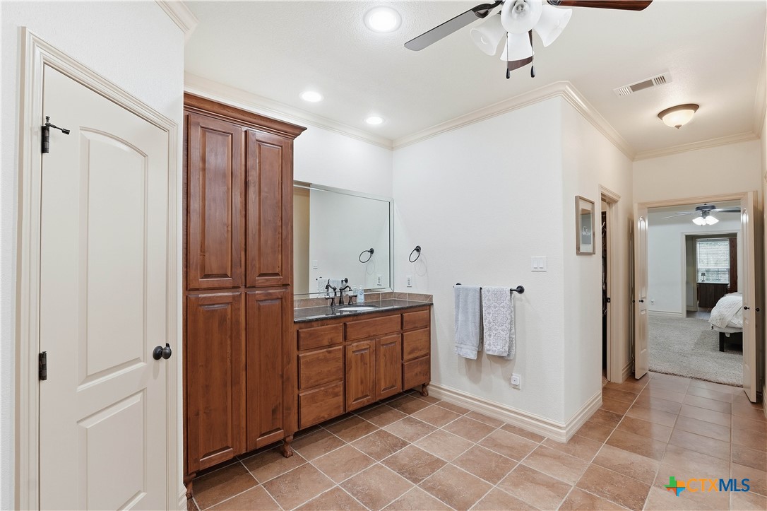 385 Green Park Drive Property Photo 31