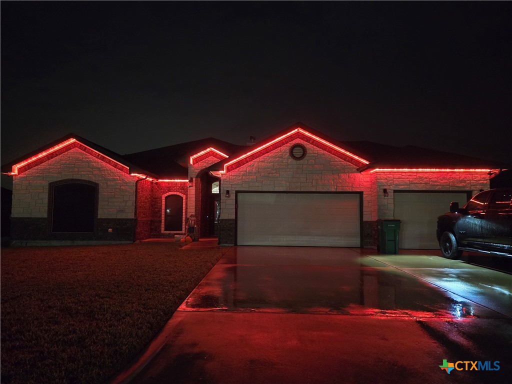 2029 Catkins Lane Property Photo 6