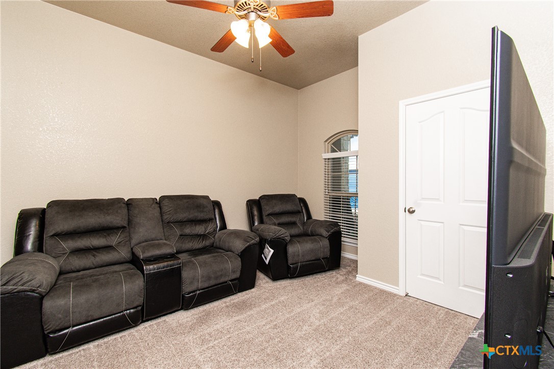 2029 Catkins Lane Property Photo 24
