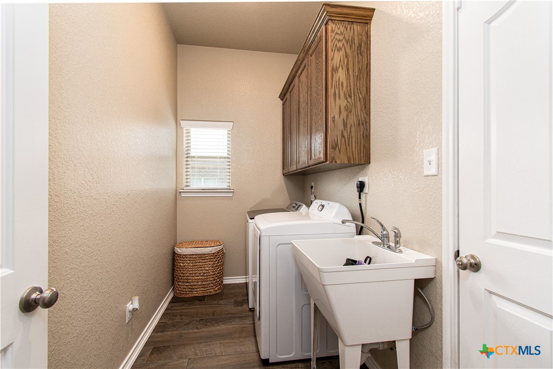 2029 Catkins Lane Property Photo 30