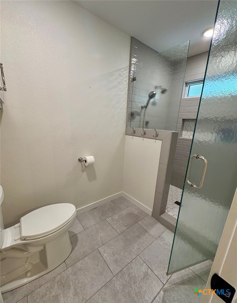 222 Preston Hollow Property Photo 8
