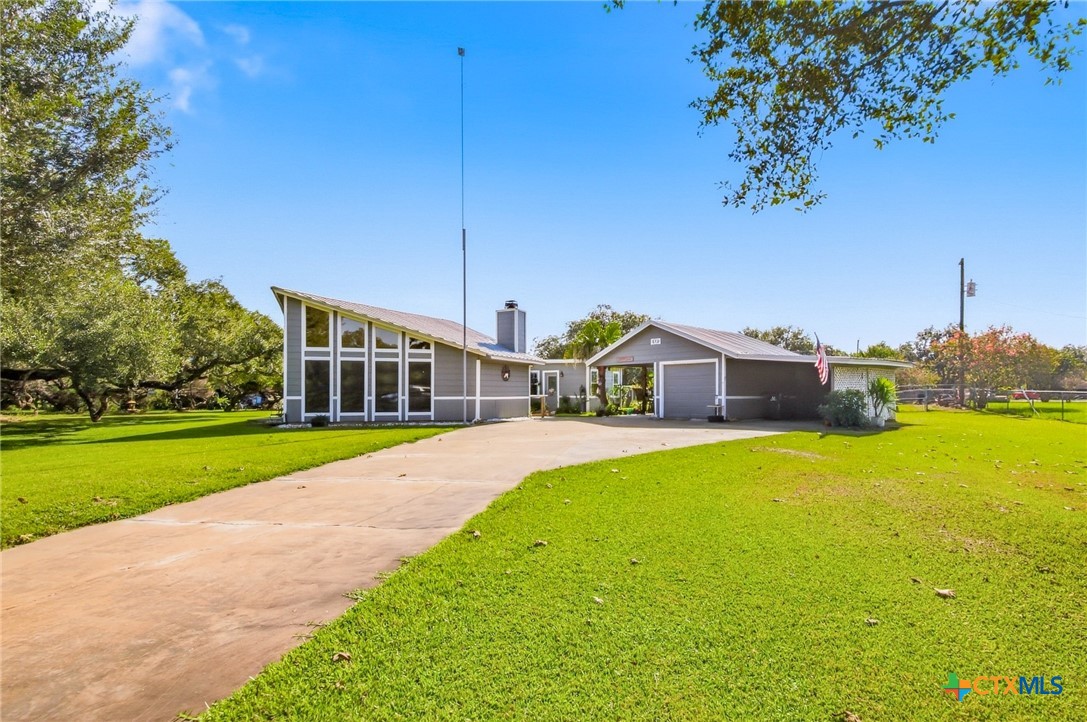513 Lakeshore Drive Property Photo 1