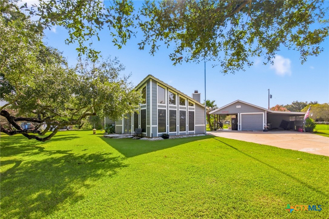 513 Lakeshore Drive Property Photo 6