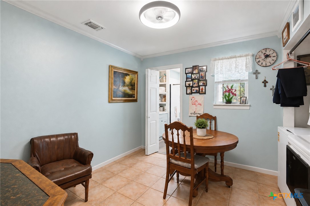 513 Lakeshore Drive Property Photo 12