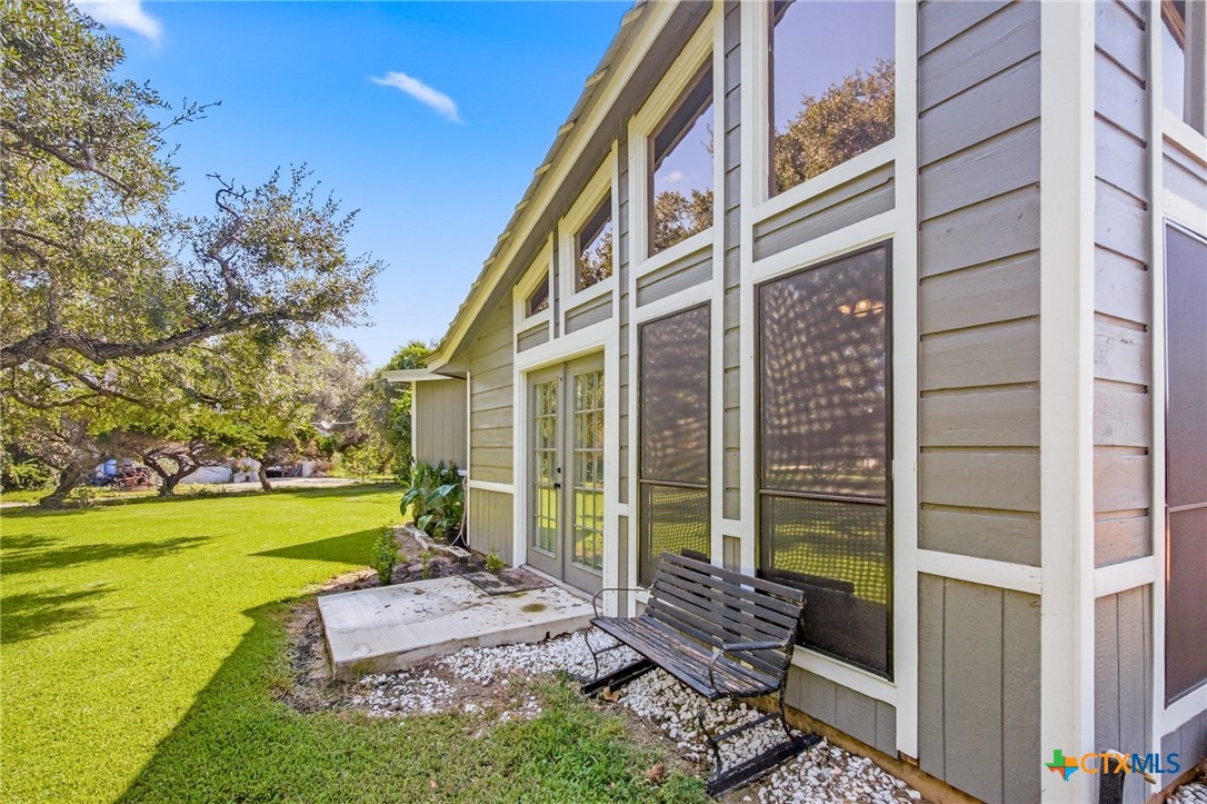 513 Lakeshore Drive Property Photo 17