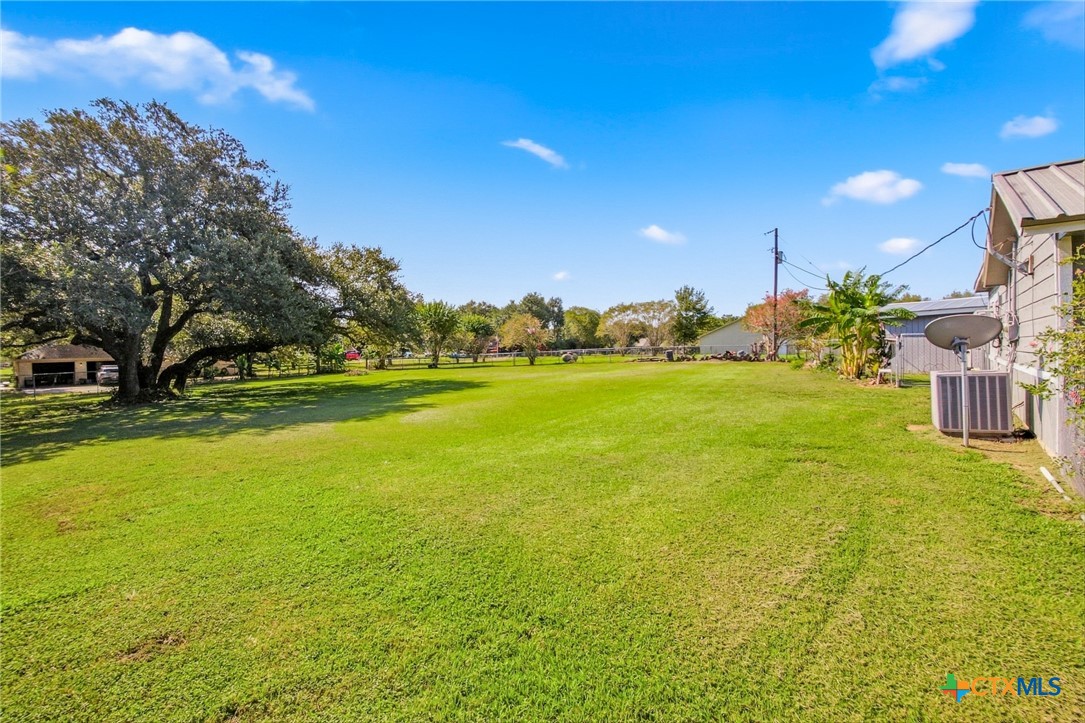 513 Lakeshore Drive Property Photo 18