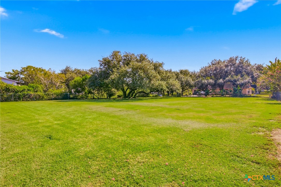 513 Lakeshore Drive Property Photo 21