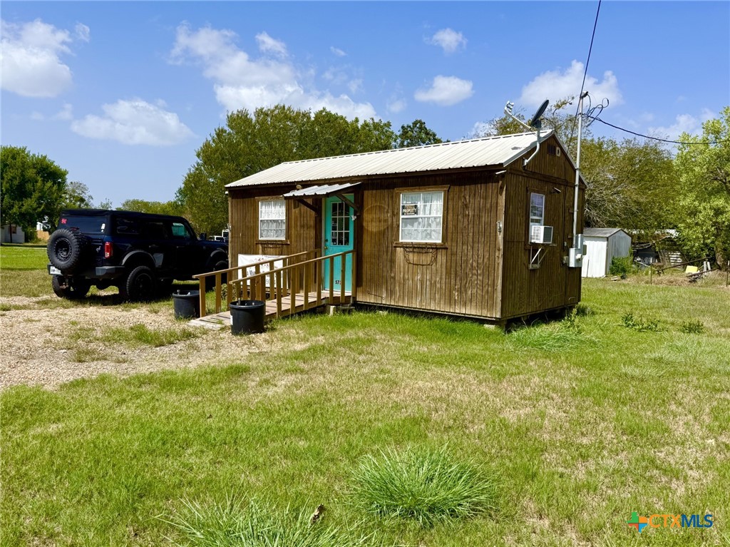 5730 Fm 616 Property Photo 5