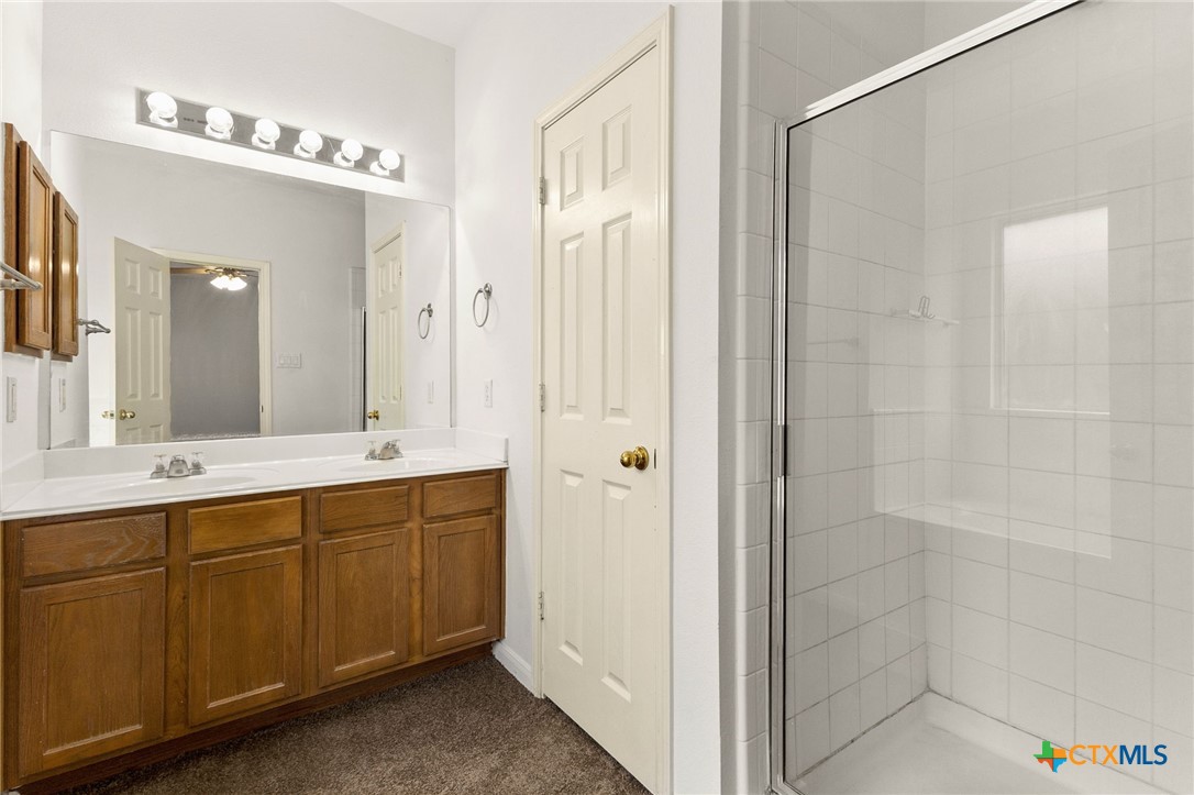 2067 Heaton Hall Drive Property Photo 10