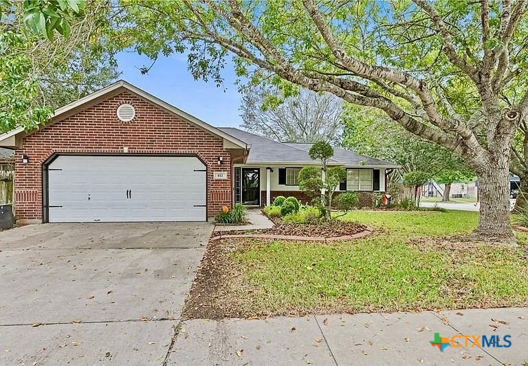 602 Newhaven Street Property Photo 1