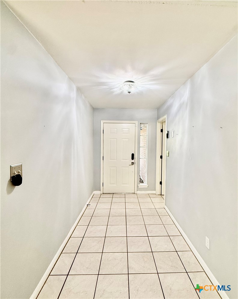 602 Newhaven Street Property Photo 4