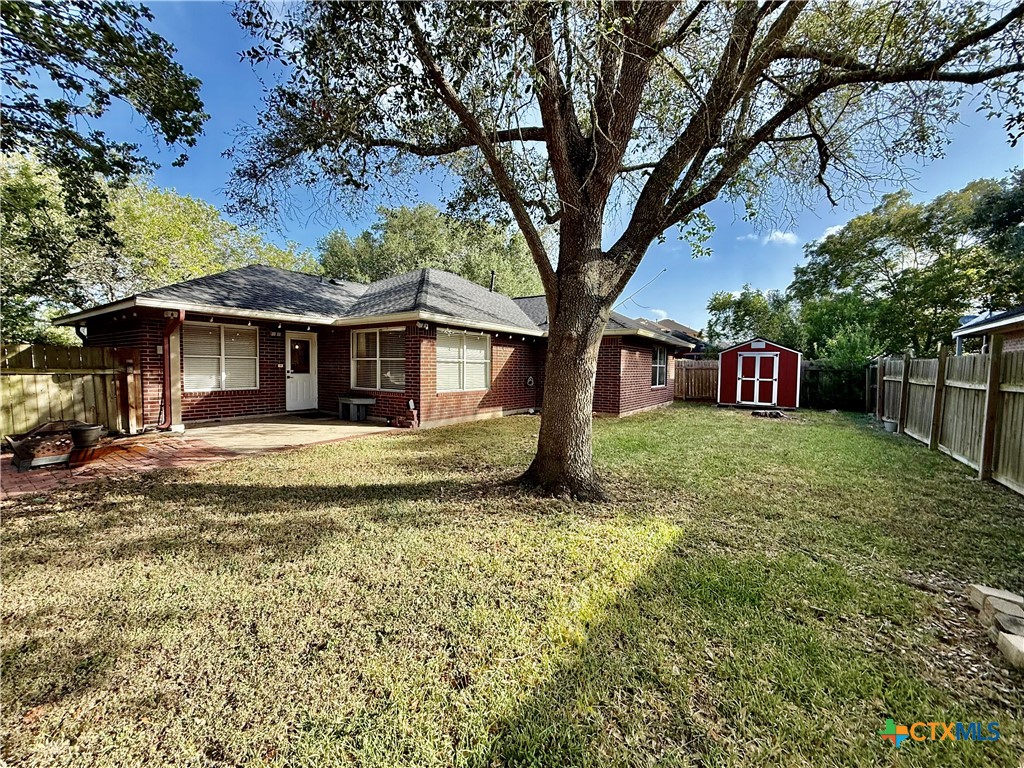 602 Newhaven Street Property Photo 22