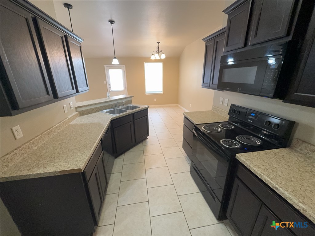 1300 Vanguard Lane A Property Photo 6
