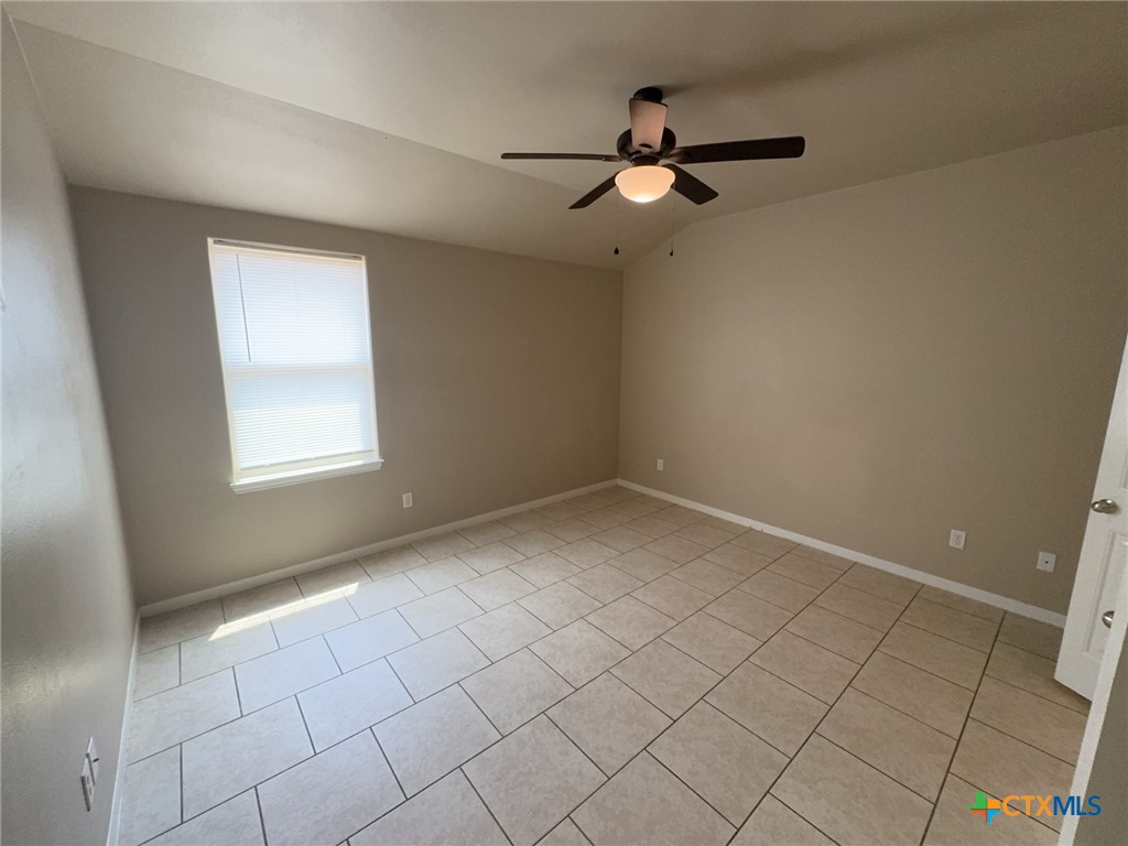 1300 Vanguard Lane A Property Photo 14