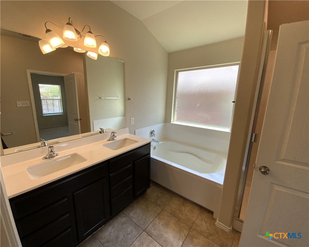 5586 Perdita Drive Property Photo 23