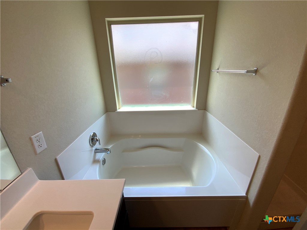 5586 Perdita Drive Property Photo 24
