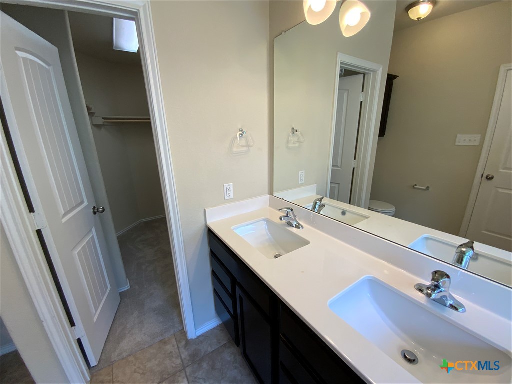 5586 Perdita Drive Property Photo 27
