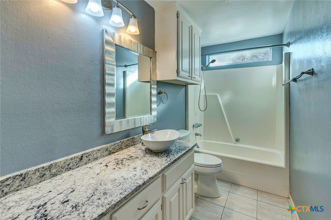 607 Bedivere Drive Property Photo 29