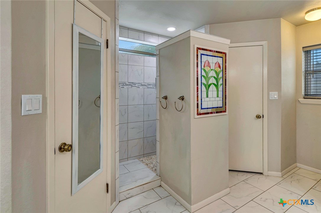 607 Bedivere Drive Property Photo 35