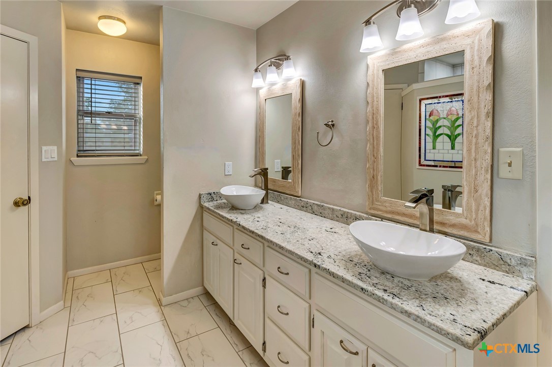 607 Bedivere Drive Property Photo 36