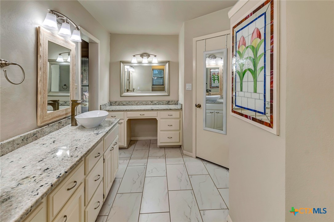 607 Bedivere Drive Property Photo 38