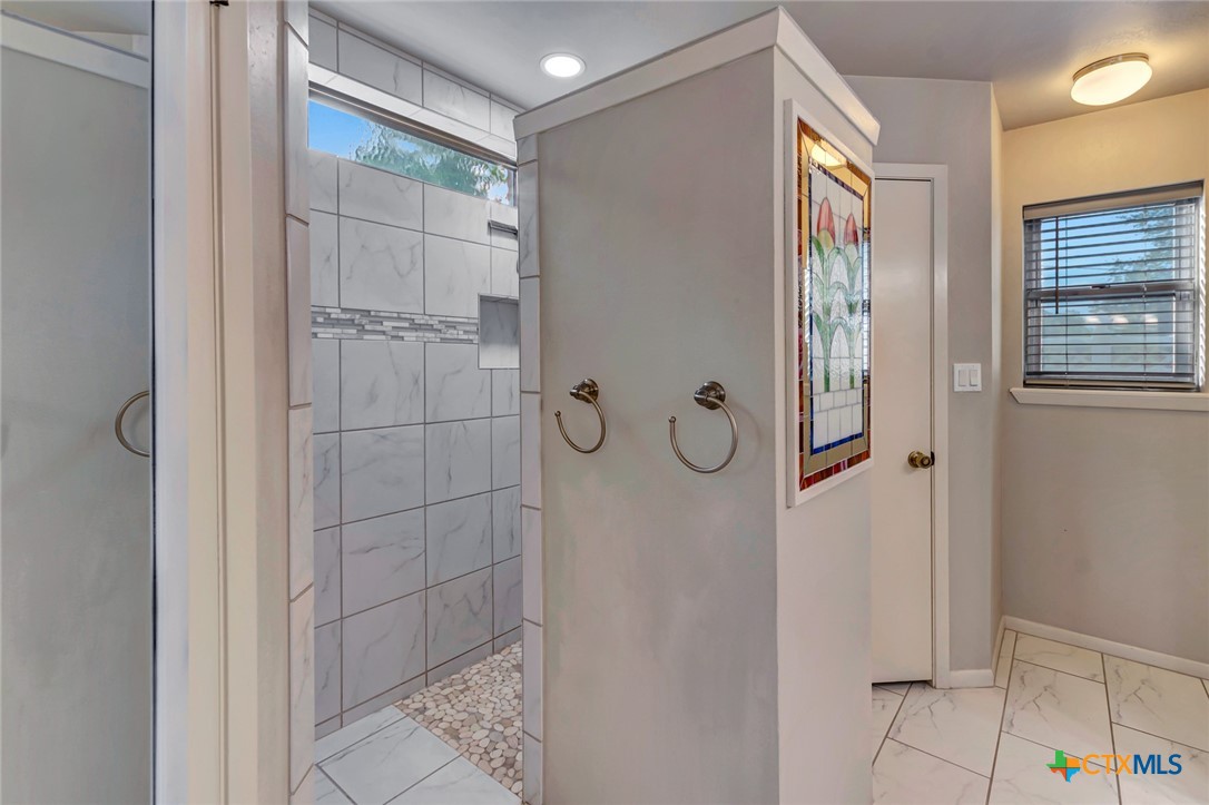 607 Bedivere Drive Property Photo 39