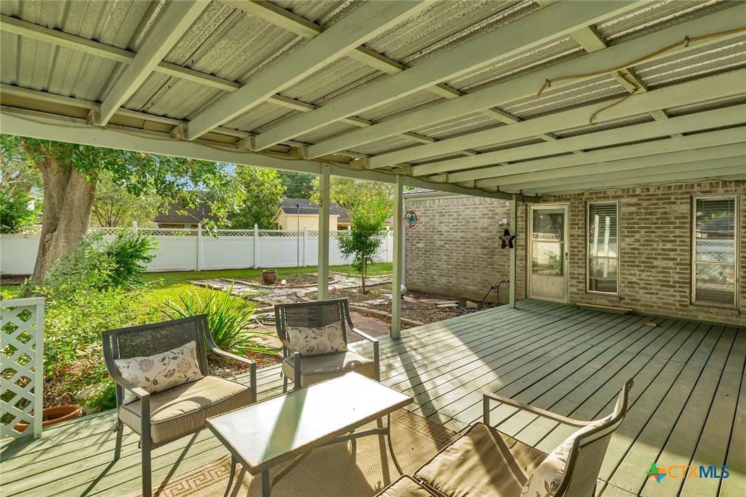 607 Bedivere Drive Property Photo 40