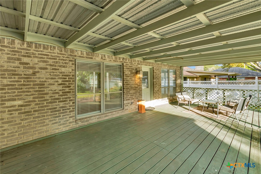 607 Bedivere Drive Property Photo 42
