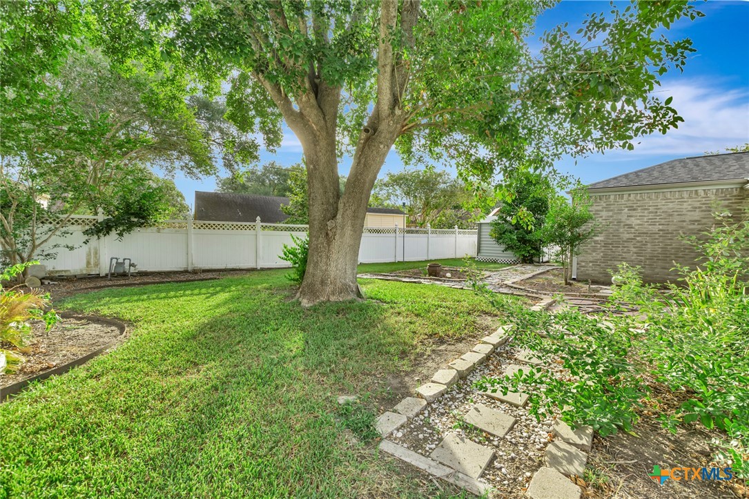 607 Bedivere Drive Property Photo 44