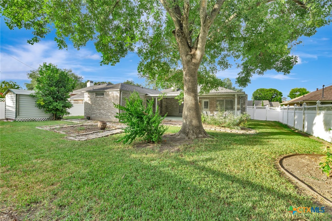 607 Bedivere Drive Property Photo 45