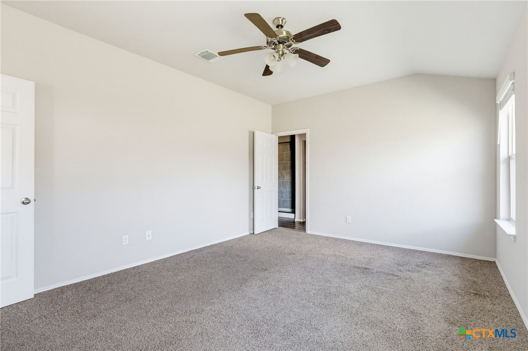8806 Brahma Plains Road Property Photo 9