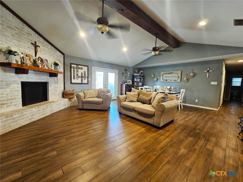 1024 Fm 1145 Property Photo 3