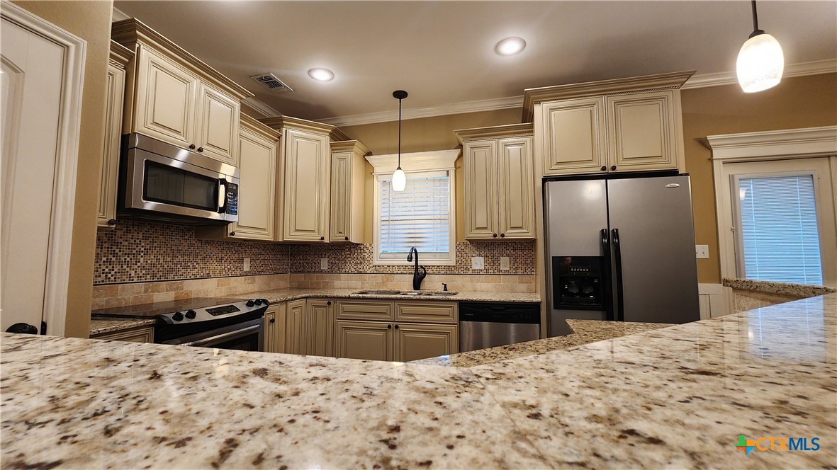 105 Catherine Circle Property Photo 12