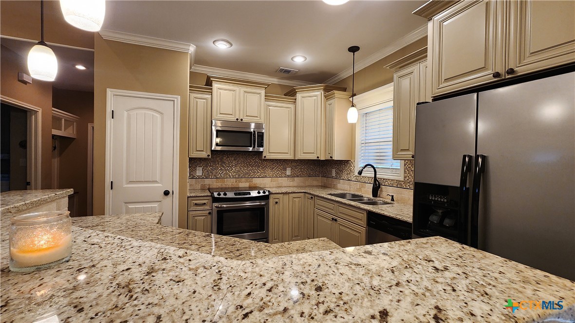 105 Catherine Circle Property Photo 14