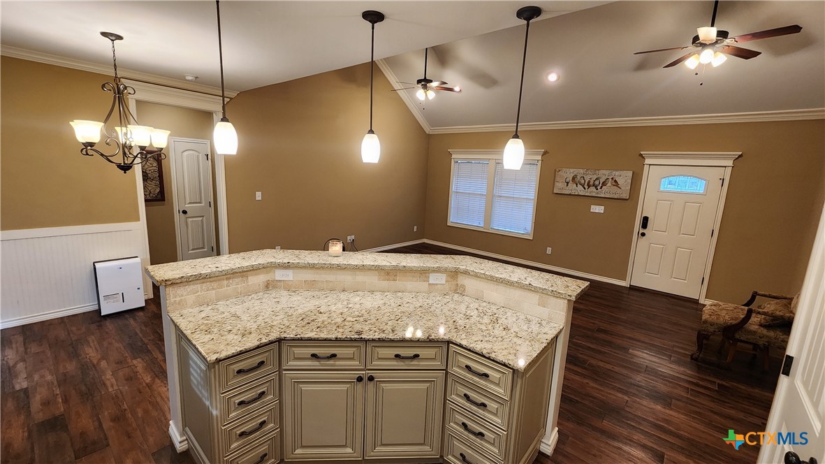 105 Catherine Circle Property Photo 17